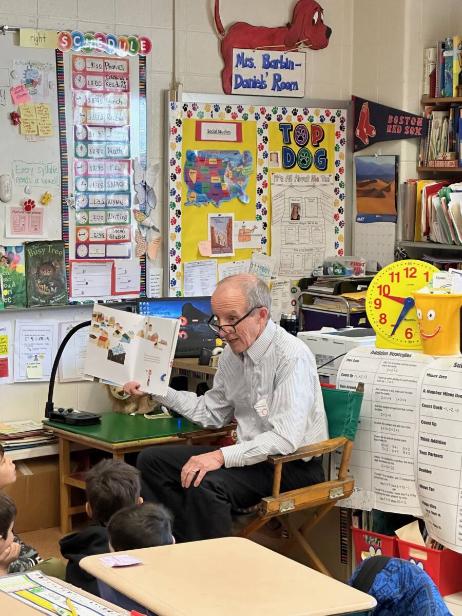 FH James Murphy reading to 2nd grade class (option 2)