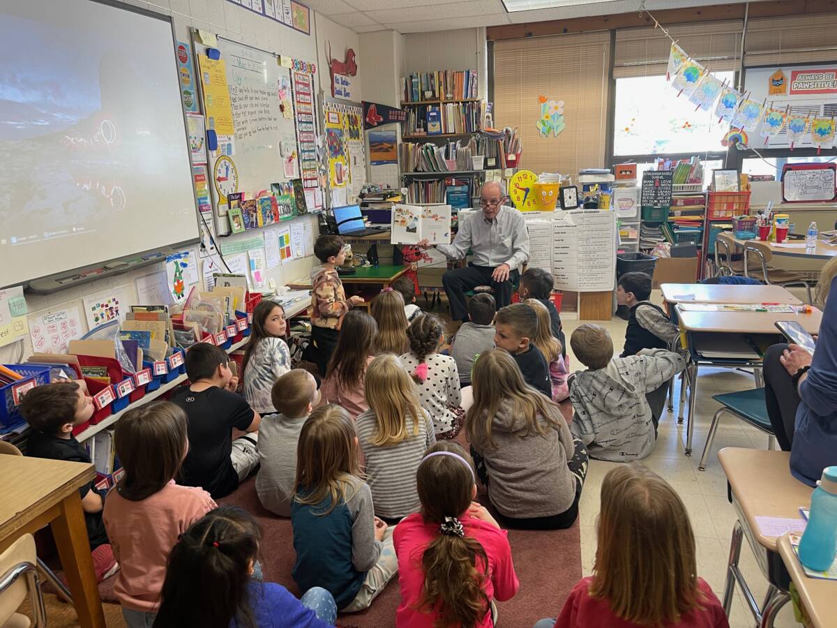 FH James Murphy reading to 2nd grade class